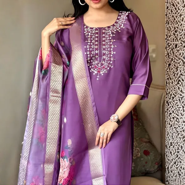Women_Rayon_Slub_Kurta_Pant_set_with_Digital_Printed_Dupatta