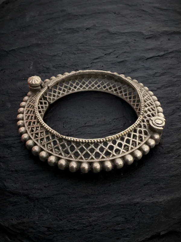 Shehzaadi_Silver_Plated_Jaali_Openable_Kada(Single_Kada)