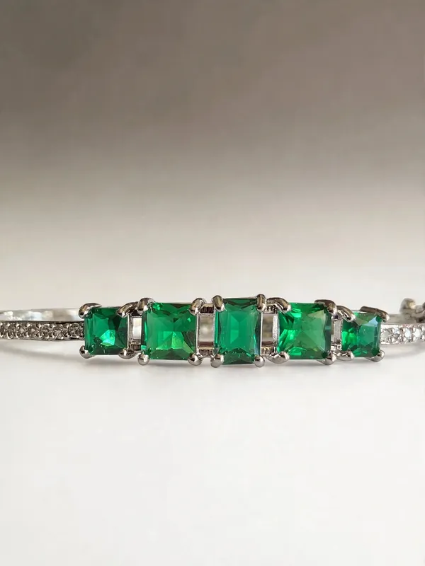 Zivara_Ad_Green_Square_Stone_Microplated_Openable_Bracelet_Cuff