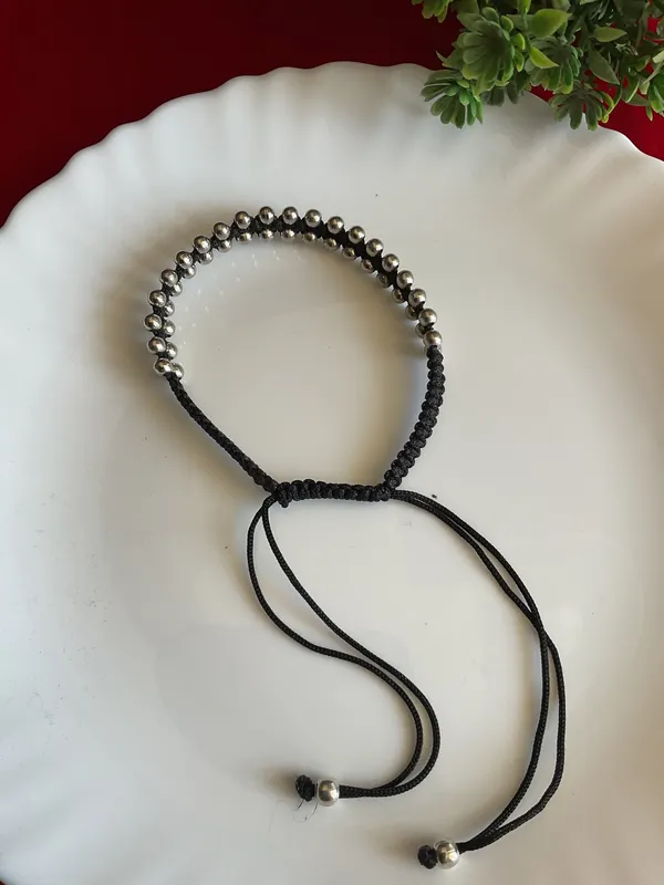 Kaveri_Silver_Plated_Macrame_Thread_Anklet_Pair