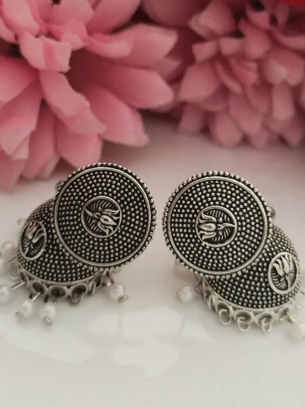 Kamli_Oxidised_Pearl_Small_Jhumkis