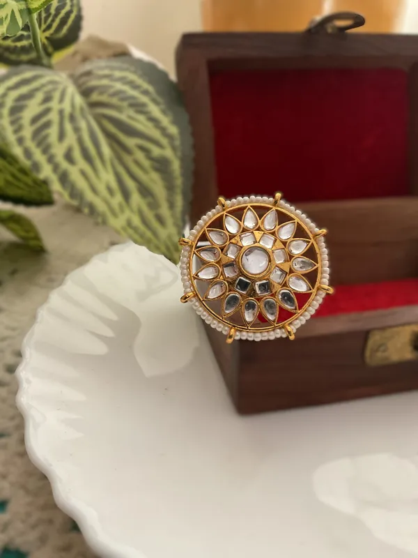 Himadri_Gold_Pearl_Finger_Ring