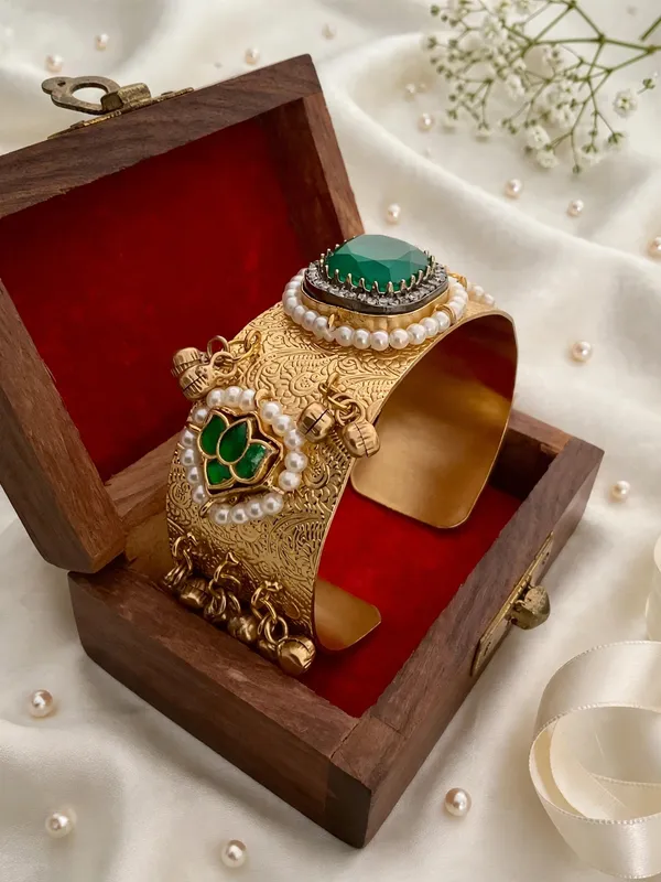 Mohana_Gold_Plated_Paachi_Kundan_Ghungroo_Green_Stone_Hand_Kada