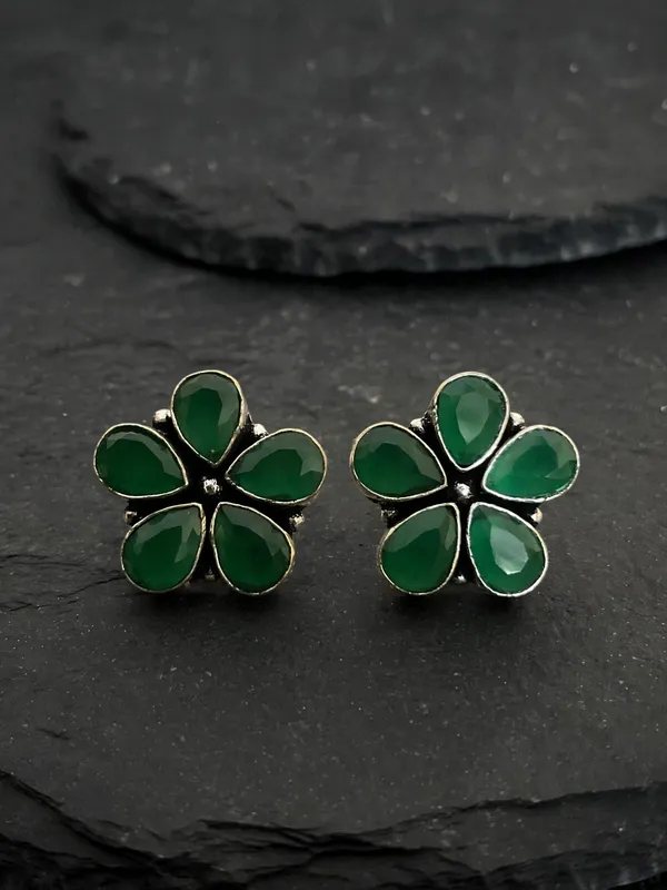 Aster_Flower_Silver_Plated_Green_Stone_Stud_Earrings