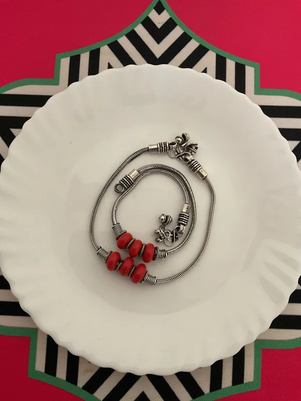 Amrut_Red_Stone_Silver_Plated_Pair_Of_Anklets