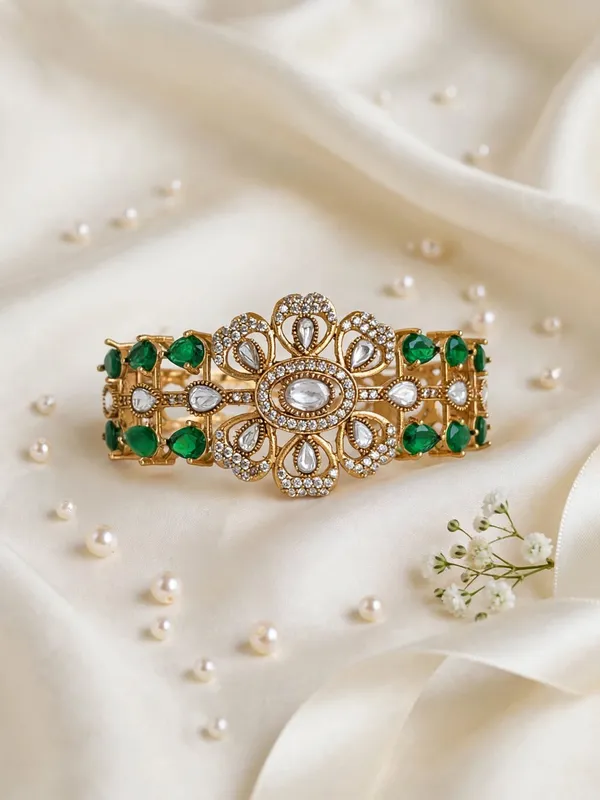 Reena_Polki_Antique_Gold_Plated_Green_Openable_Kada