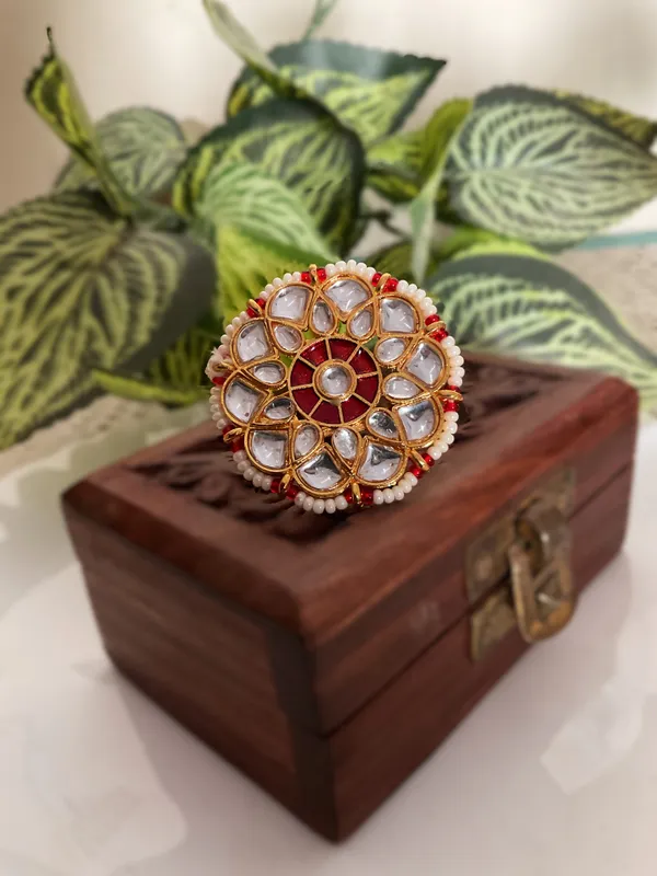 Rajeshwari_Red_Gold_Kundan_Finger_Ring