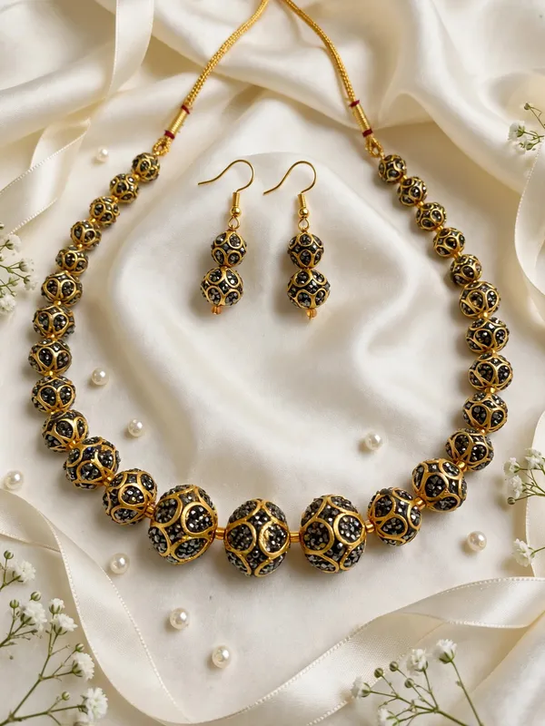 Akhila_Golden_Beads_Mala_Necklace_Set