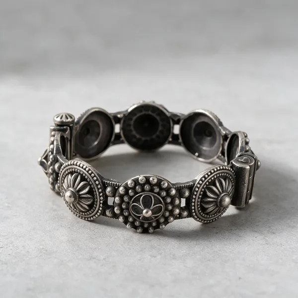 Suman_Silver_Plated_Flower_Openable_Kada_(Single)
