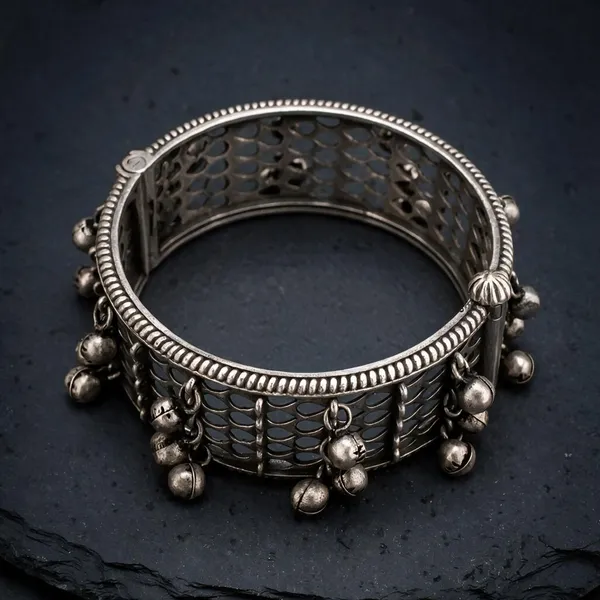 Chanchan_Ghungroo_Broad_925_Silver_Plated_Openable_Hand_Kada