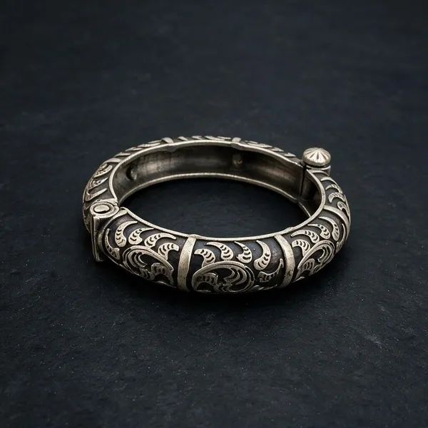 Mangal_Silver_Plated_Handcarved_Openable_Kada_(Single_Kada)