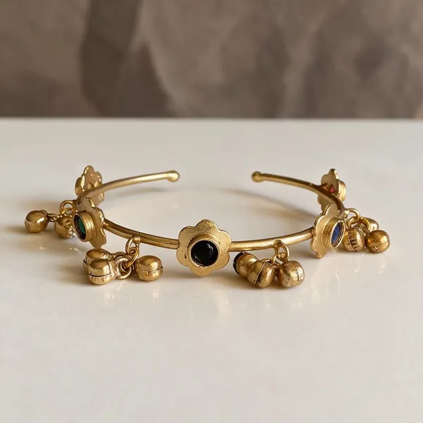 Naadia_Gold_Plated_Multicolour_Stone_Ghungroo_Kashmiri_Bangle_(Pack_Of_1)