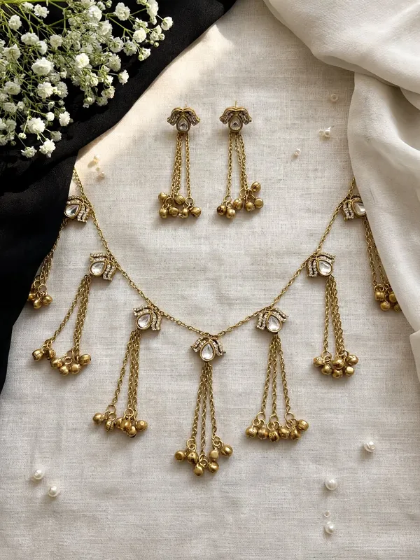 Gomathy_Apala_Polish_Moissanite_Ghungroo_Chain_Necklace_Set
