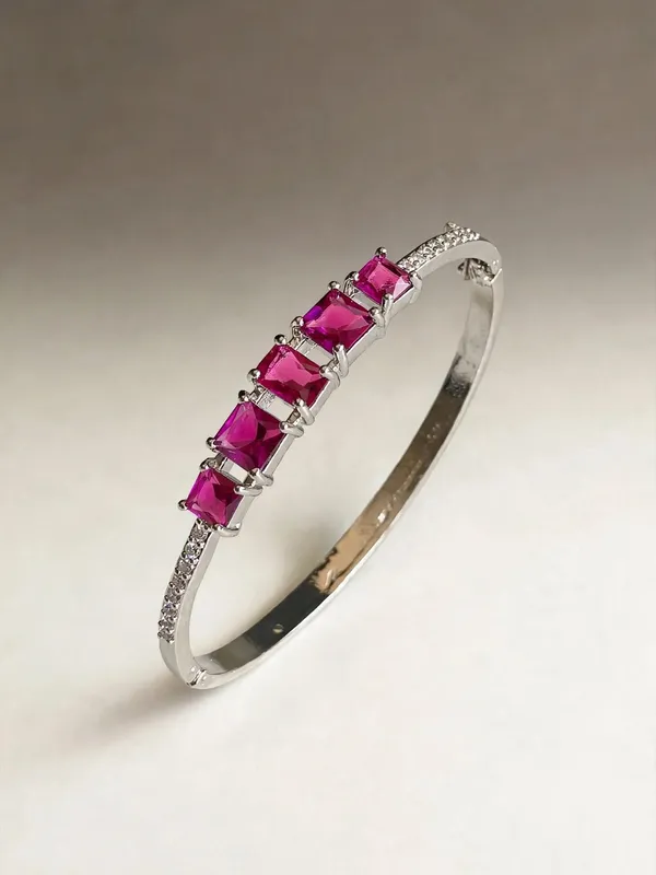 Zivara_Ad_Red_Square_Stone_Microplated_Openable_Bracelet_Cuff
