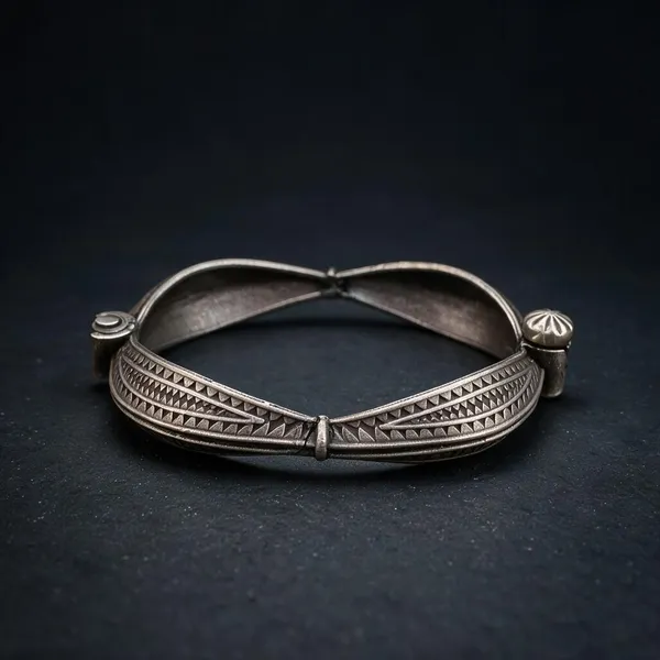 Shahista_Silver_Plated_Square_Leaf_Hand_Kada