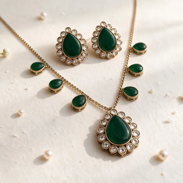 Viri_Green_Stone_Apala_Polish_Necklace_Set