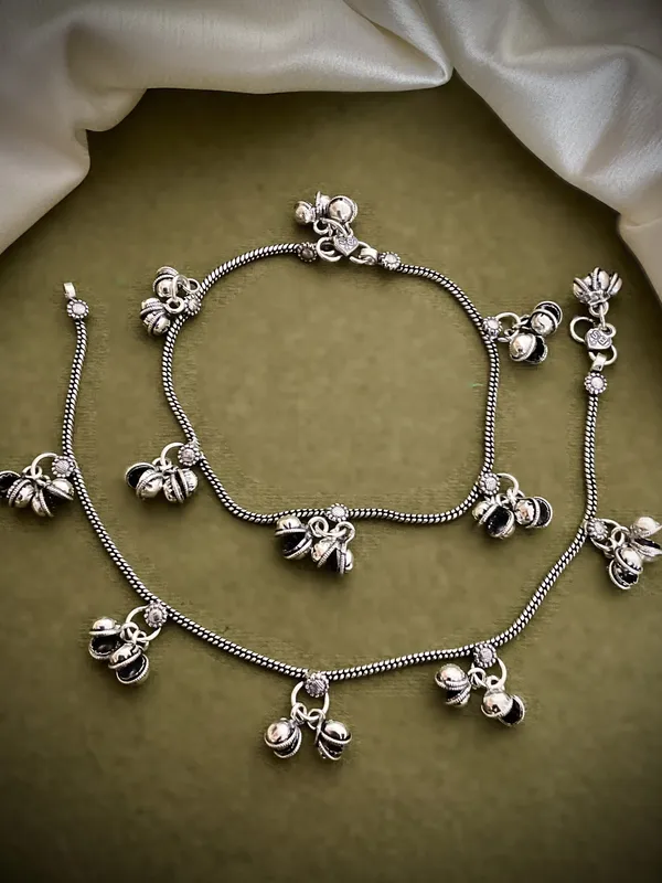 Paakhila_Oxidised_Ghungroo_Payal_Pair_Of_Anklet
