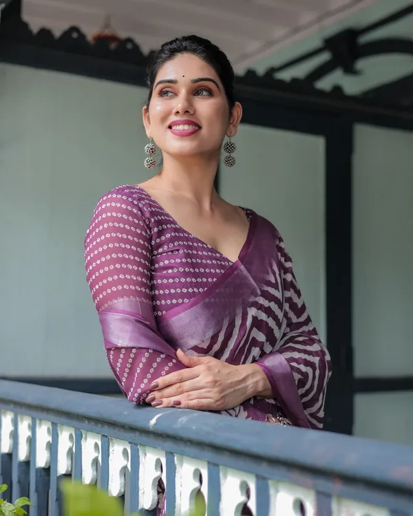 Purple_Cotton_Geometric_Zigzag_Printed_Saree_For_Women