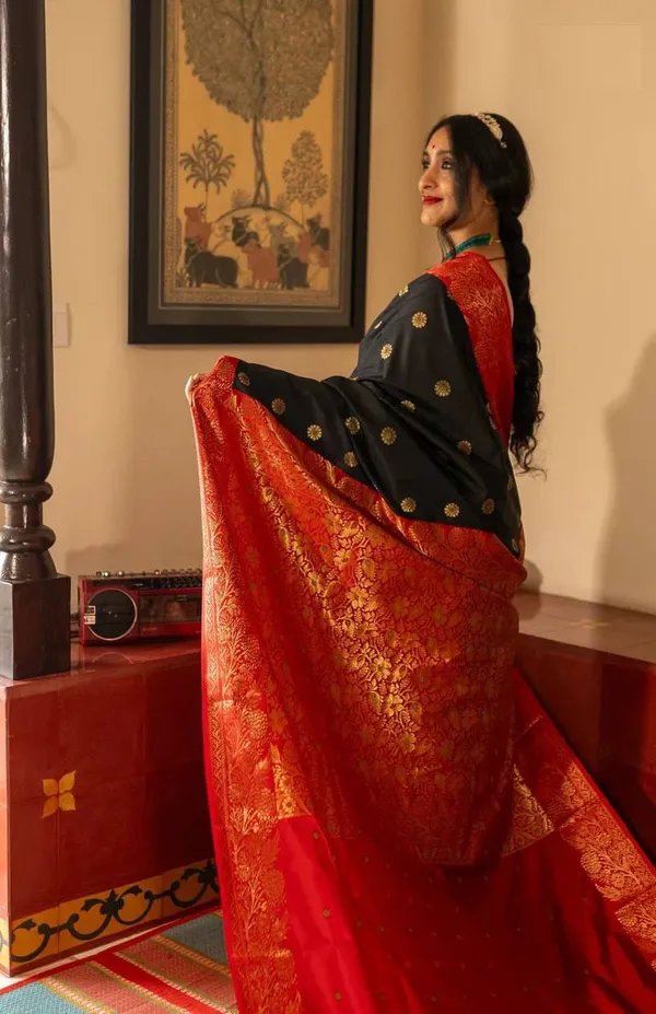 Navy_Blue_Silk_Brocade_Saree_For_Women