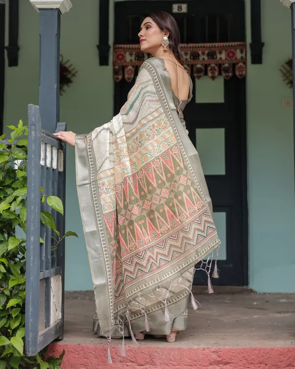 Grey_Cotton_Geometric_Floral_Printed_Saree_For_Women