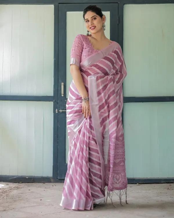 Pink_Cotton_Striped_Printed_Saree_For_Women