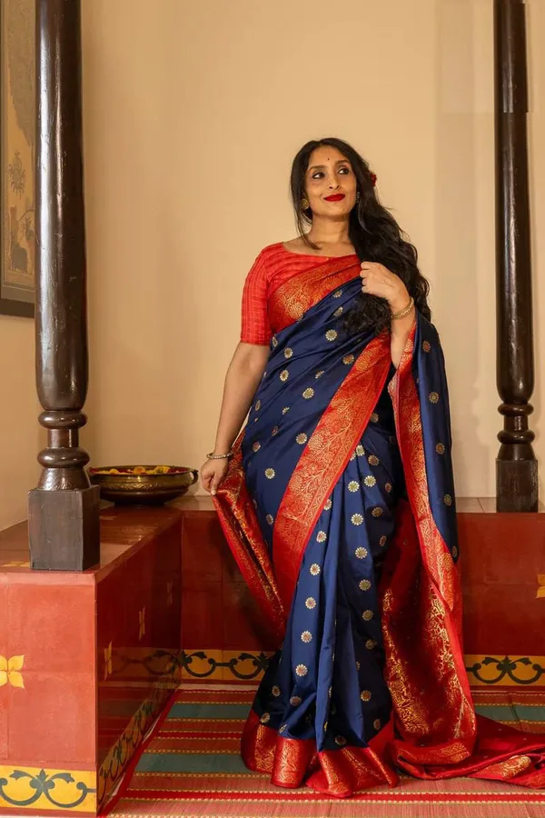 Navy_Blue_Silk_Brocade_Saree_For_Women