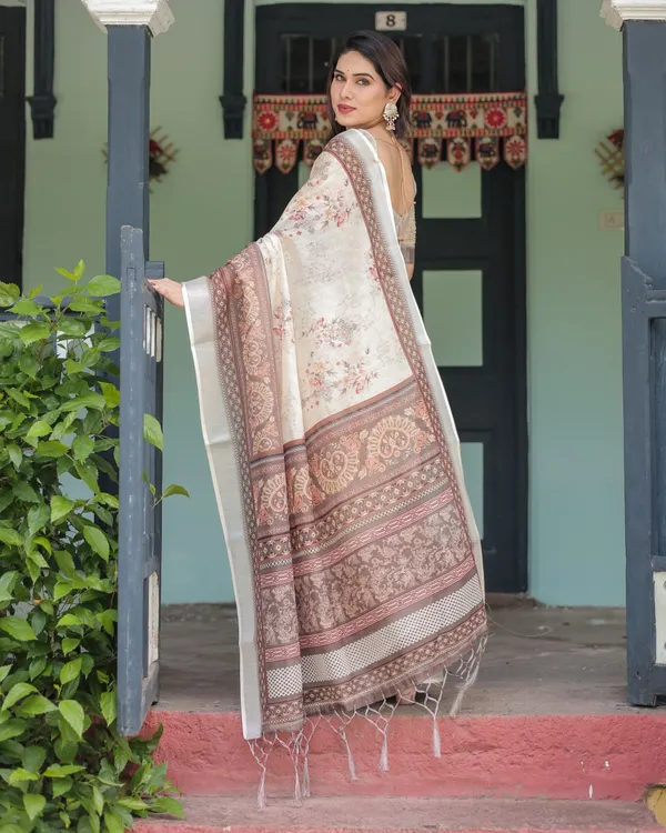 Cream_Cotton_Floral_Printed_Saree_For_Women