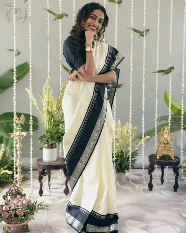 Cream_Silk_Printed_Saree_With_Black_Border_For_Women