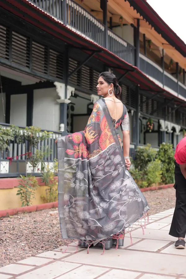 Grey_Cotton_Floral_Printed_Saree_For_Women