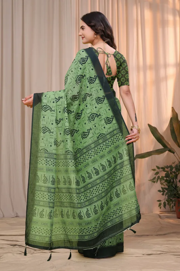 Green_Cotton_Geometric_Paisley_Printed_Saree_For_Women