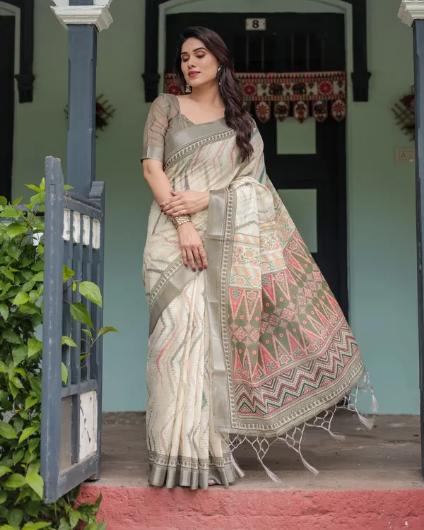 Grey_Cotton_Geometric_Floral_Printed_Saree_For_Women