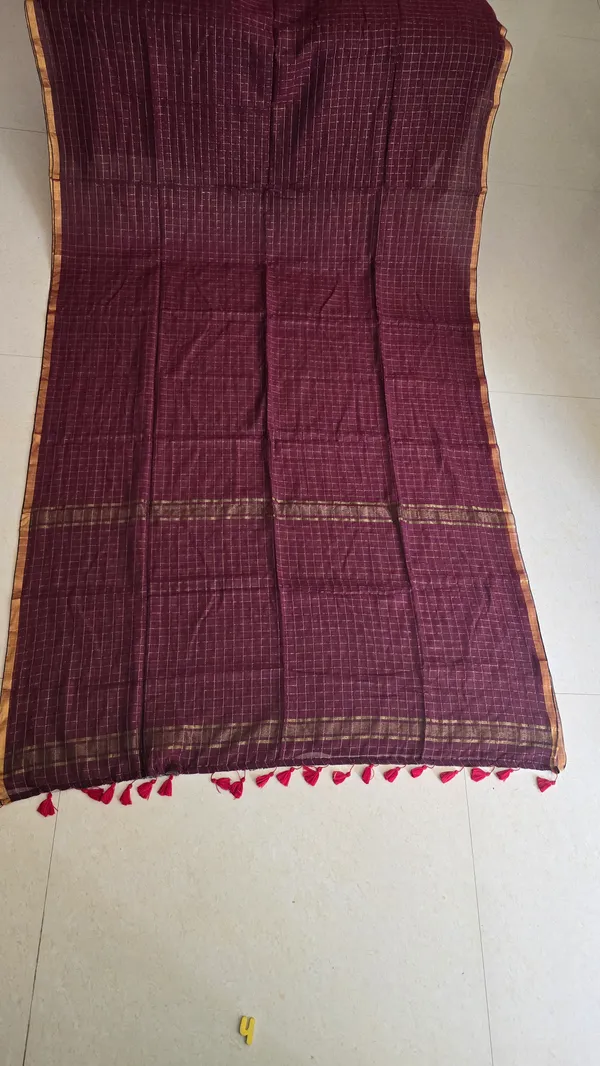 Maroon_Small_Zari_Checks_Mul_Saree