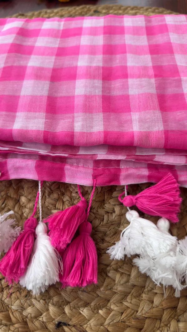 Baby_Pink_White_Checks_Mul_Saree_for_Women