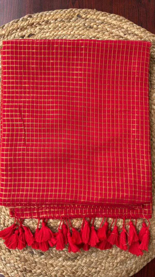 Red_Small_Zari_checks_mul_cotton_Saree
