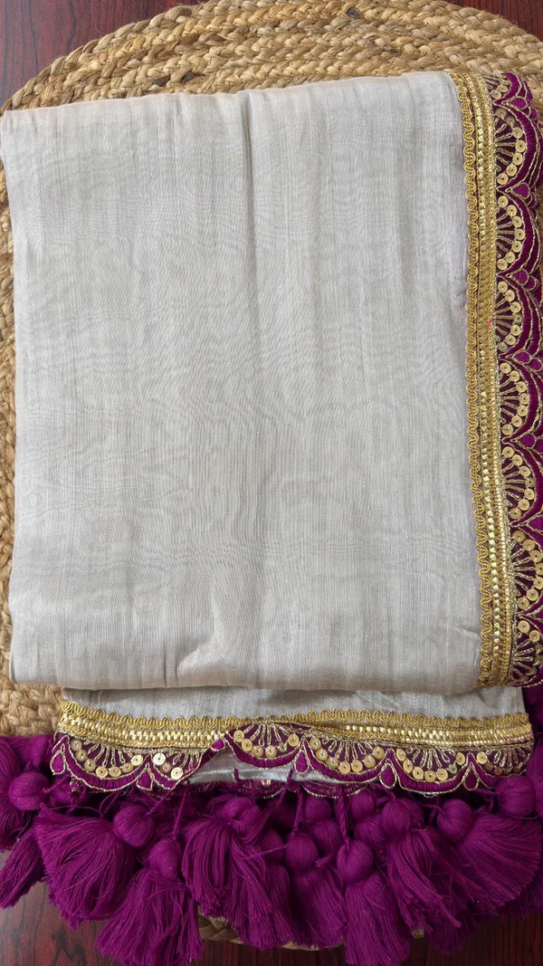 Silver_Raga_Mul_Tissue_with_Magenta_Lace_Saree_for_Women