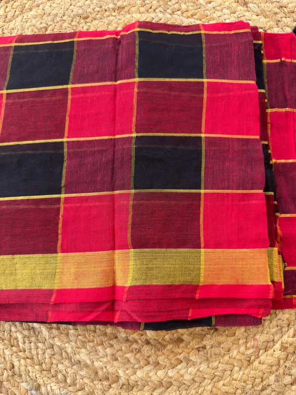 Black_and_Red_Zari_checks_Mul_Saree