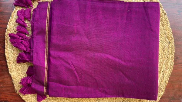 Acrylic_Cotton_Magenta_color_Nayanthara_inspired_Saree_for_Women