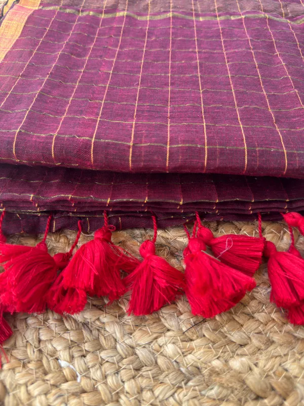 Maroon_small_Zari_Checks_Mul_Saree