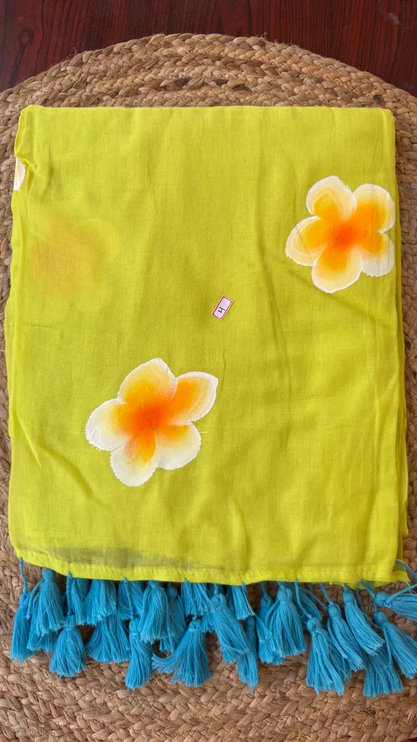 Neon_Green_Flower_Handpainted_Mul_Saree