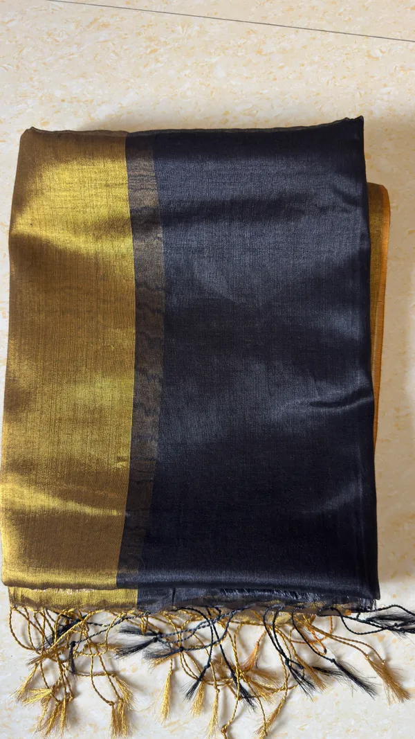 Black_and_Gold_Tissue_3D_model_Mul_Tissue_Saree_for_Women