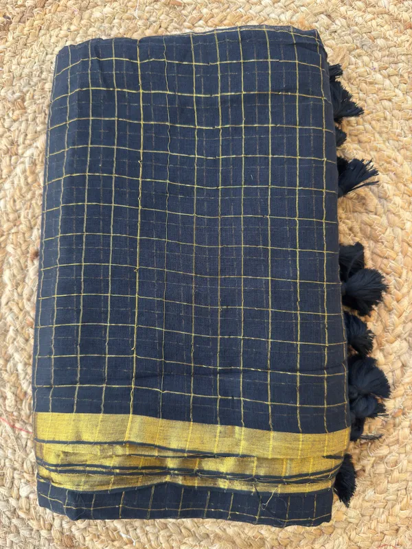Black_small_Zari_checks_Mul_Saree