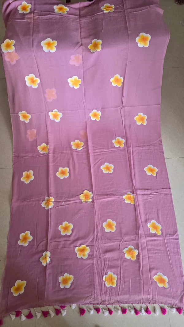 Baby_Pink_Flower_Handpainted_Mul_Saree