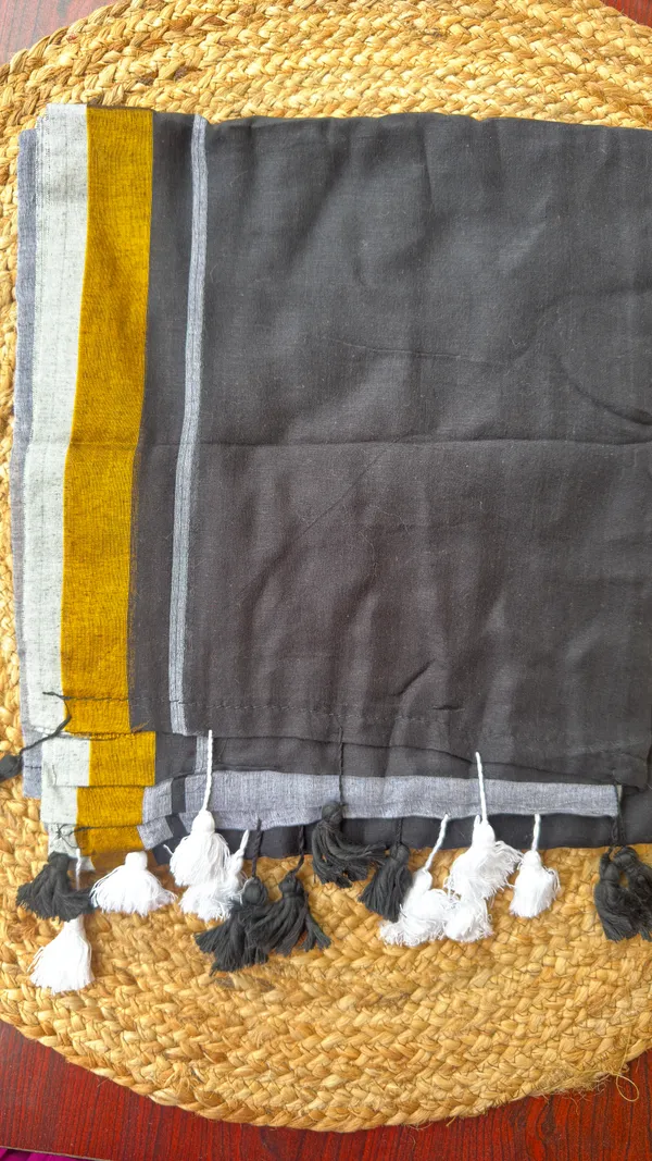 Black_and_Grey_Half_and_half_Mul_Saree