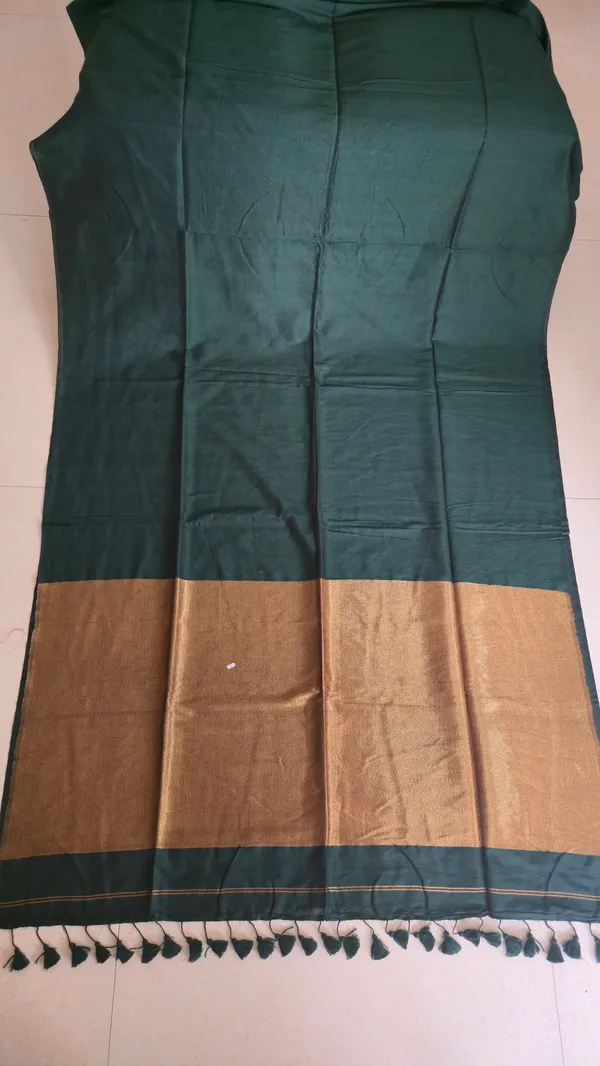 Acrylic_Cotton_Bottle_Green_Nayanthara_Inspired_Saree_For_Women
