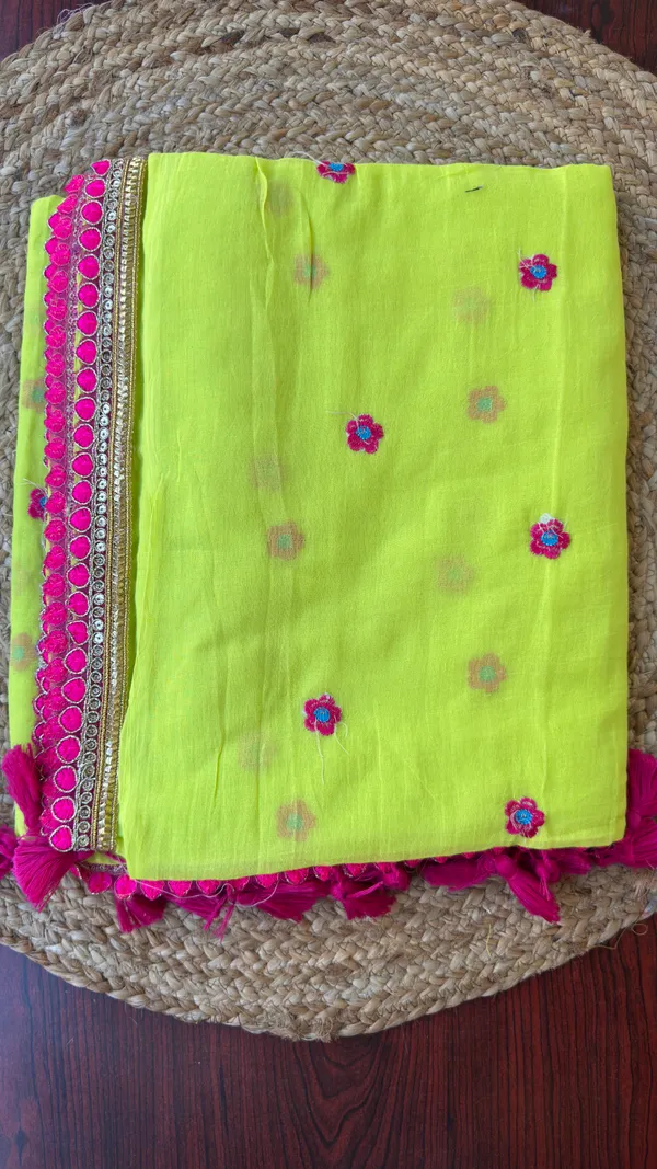 Neon_Green_with_Pink_Lace_and_Flower_embroidered_Mul_Saree