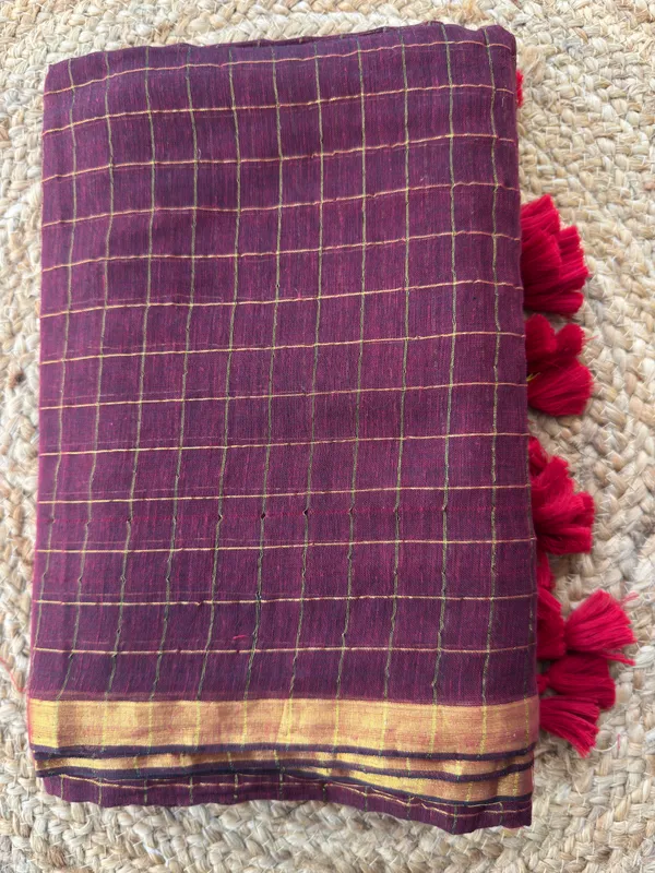 Maroon_small_Zari_Checks_Mul_Saree