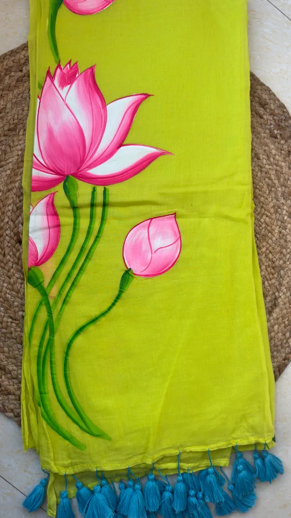 Neon_Green_Lotus_Handpainted_Mul_Saree
