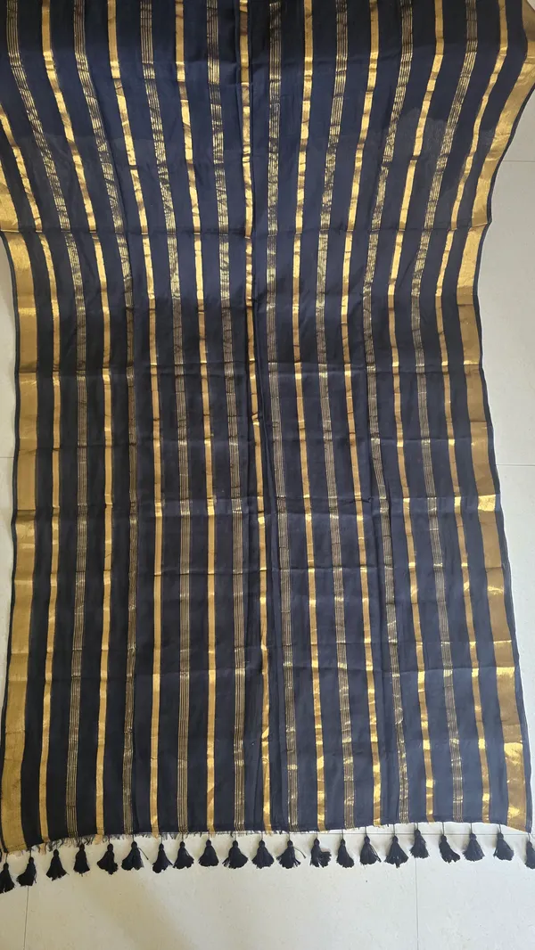 Black_Zari_Lines_Mul_Saree