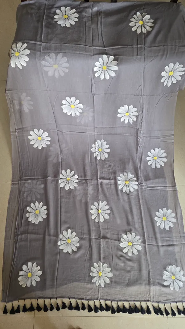 Grey_Handpainted_Mul_Saree_For_Women