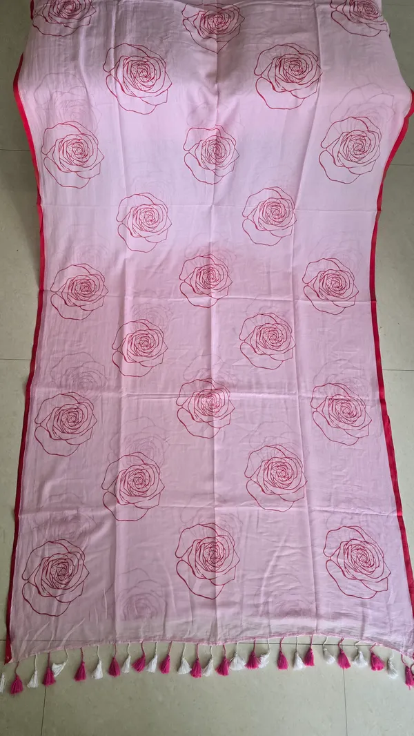 Baby_Pink_Rose_Print_Mul_Saree